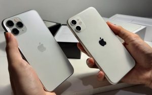 Geographical Location and Seller Reputation of iPhones