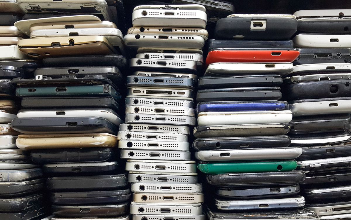 Buy Used iPhones in Netherlands at GLP Wireless.